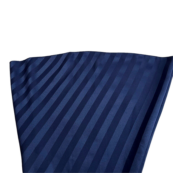 Tablecloth Round Navy Blue Polyester Stripe 70" Diameter & Table Runner Elegant - Picture 3 of 13